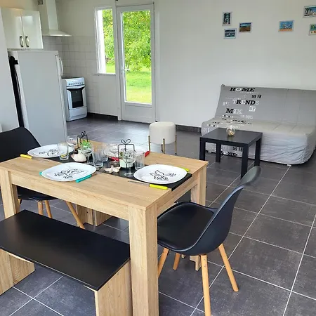 Holiday home Maison Le Moulin A Vent Creances